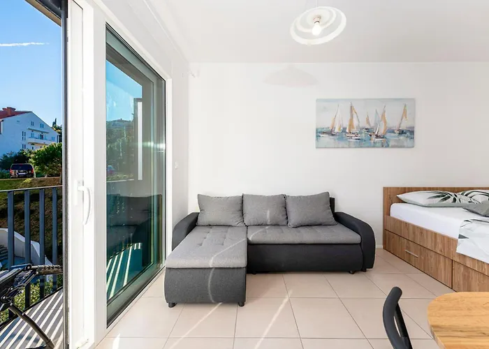 Marie Апартаменты *